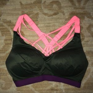 VSX lightweight sports bra